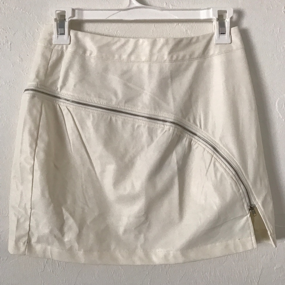 White Fashion Nova skirt with zippers